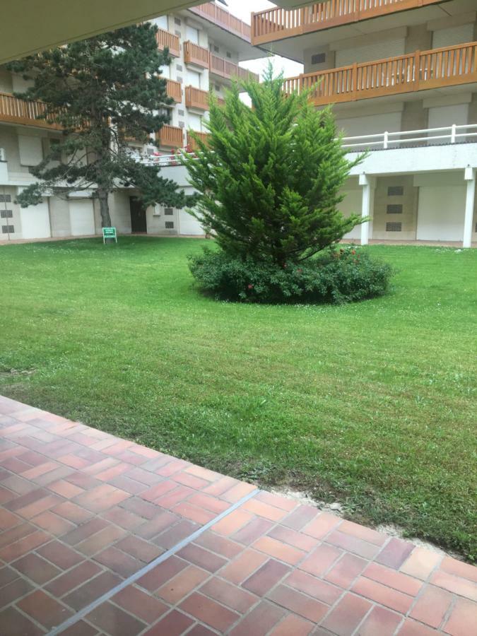 דוביל The Golden Triangle Apartment מראה חיצוני תמונה